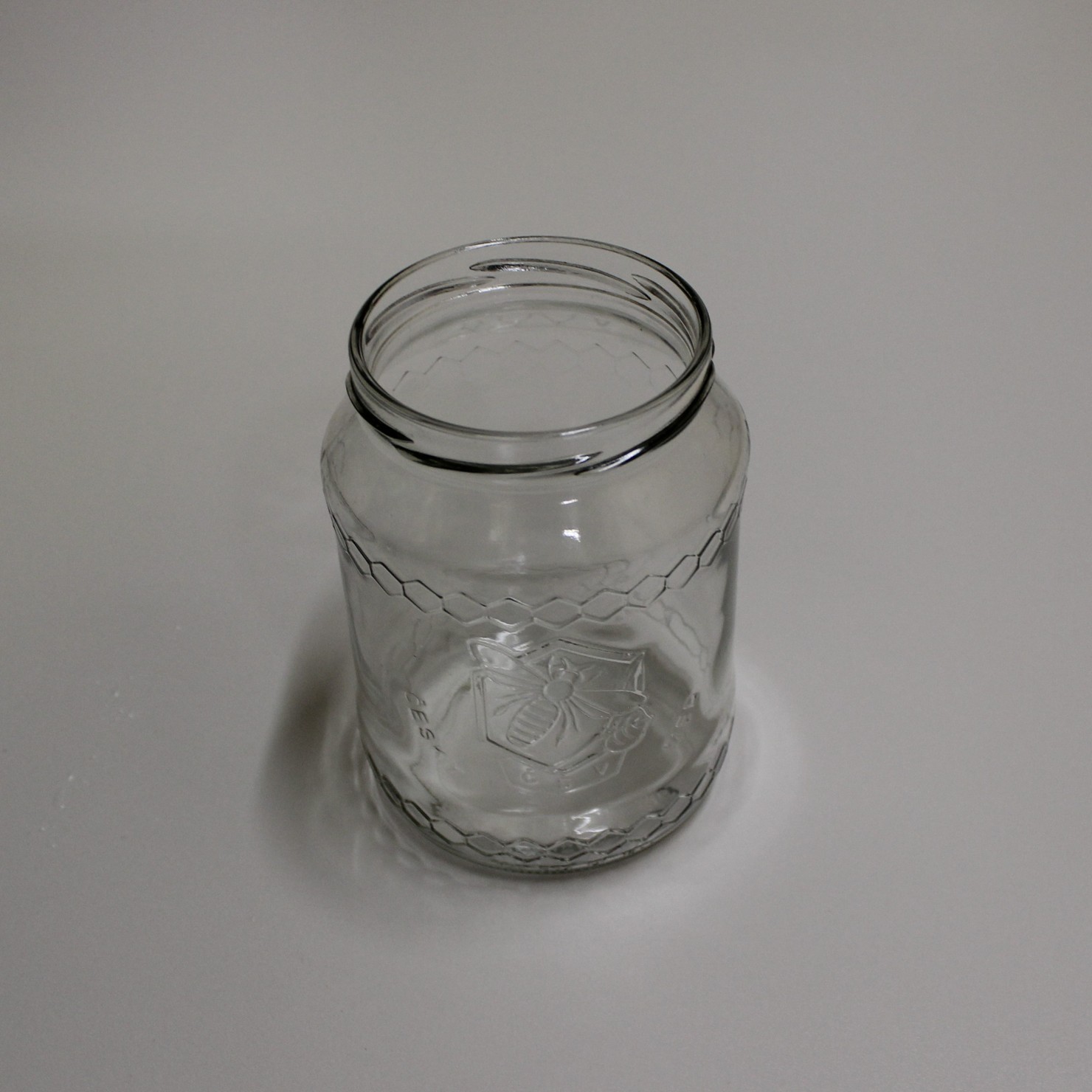 Sklenice 770ml se včelou